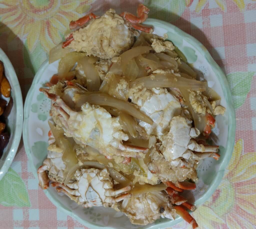 東海鮮甜花蟹身-裝盤